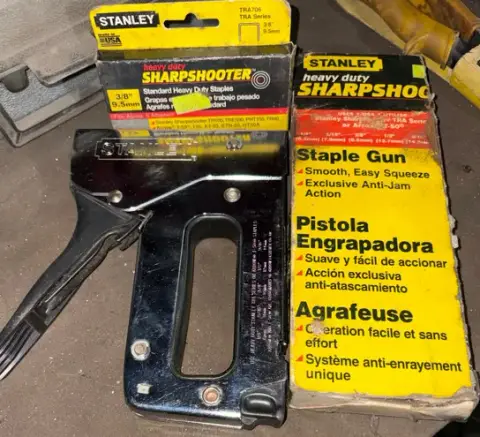 Engrapadora manual Stanley SharpShooter Heavy Duty