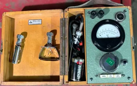 Instrumento portátil de medición de temperatura