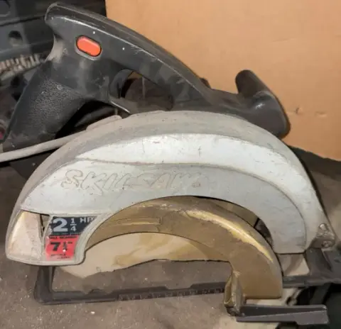Sierra circular Skilsaw de 7¼" y 2¼ HP