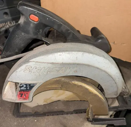Sierra circular Skilsaw de 7¼" y 2¼ HP